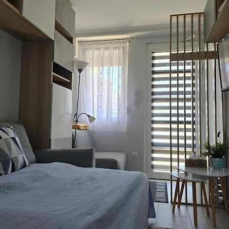 Lakeside - Apartment